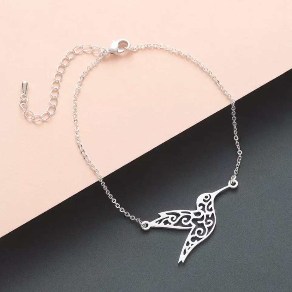 NEW!💙💎PRETTY!💍SILVERY! HUMMINGBIRD BRACELET💎💙 - Picture 1 of 7